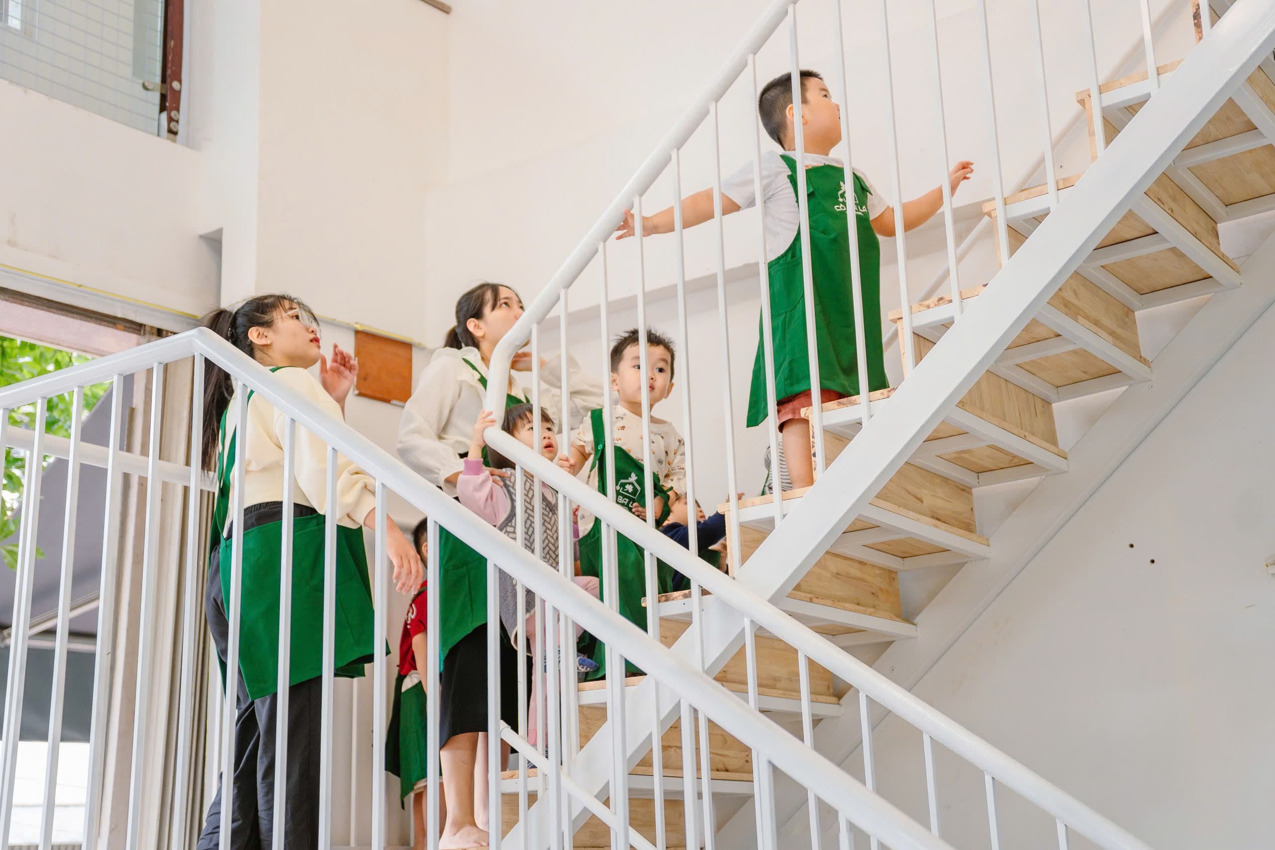 Hoạt động ca hát tập thể ngoài trời